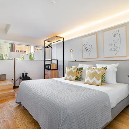 Almada - Amazing Centre With Private Pool Villa *